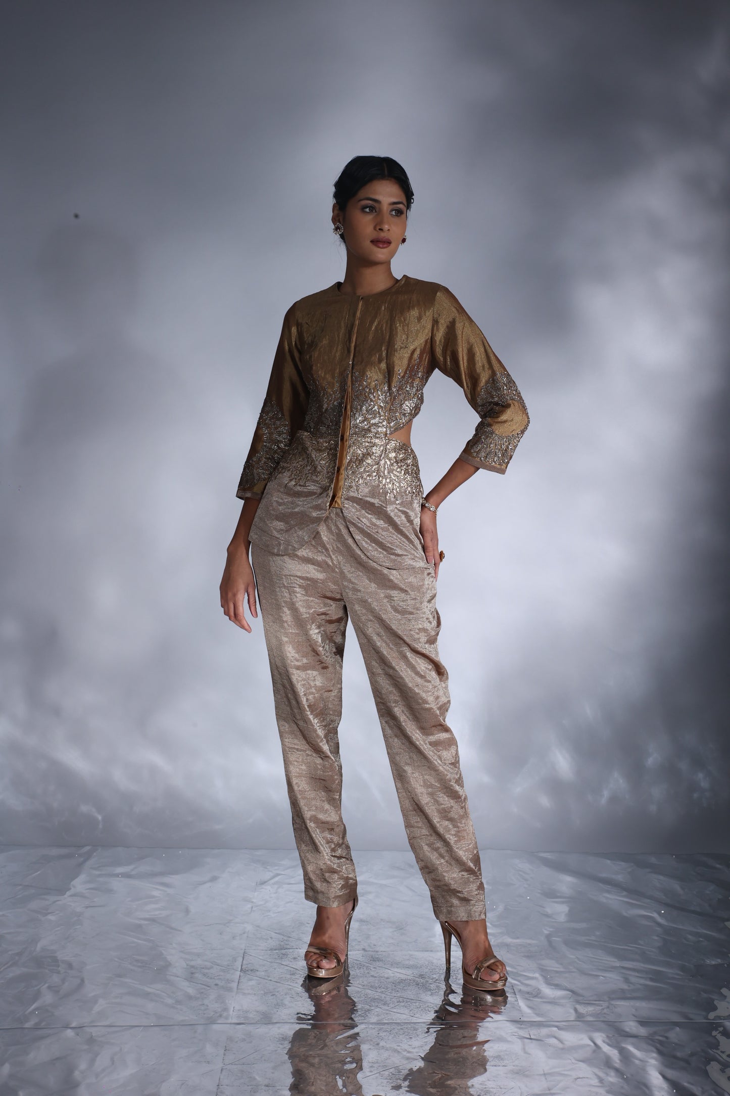 Hand woven chanderi silk tissue drape top