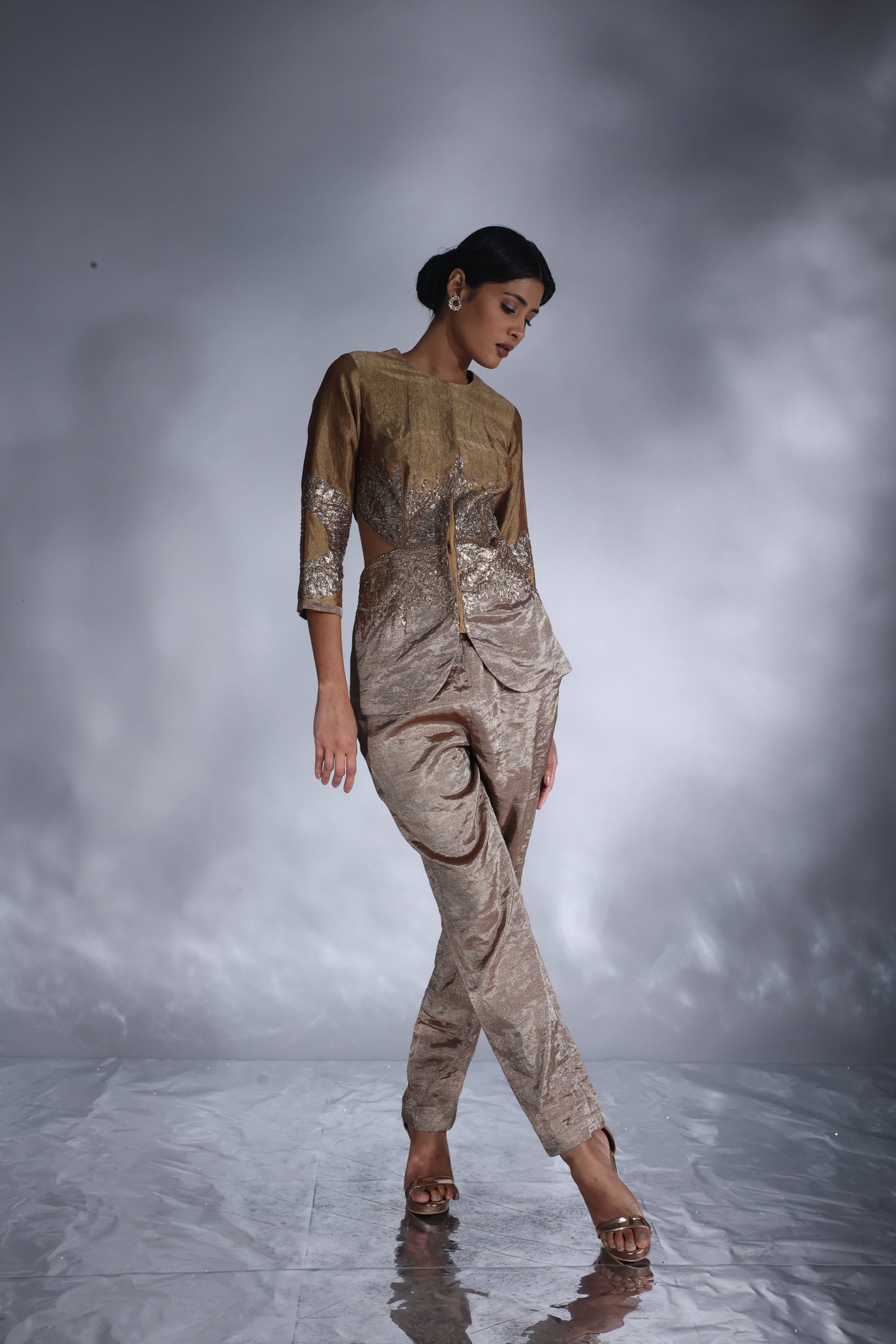 Hand woven chanderi silk tissue drape top