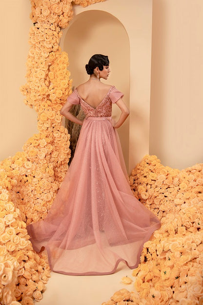 Straight gown in rose gold colour made on net with satin lining